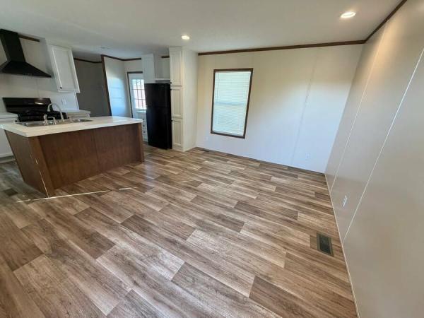 2023 35MYO16562AH23  Home