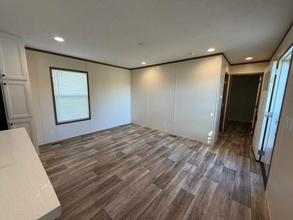 2023 35MYO16562AH23  Home