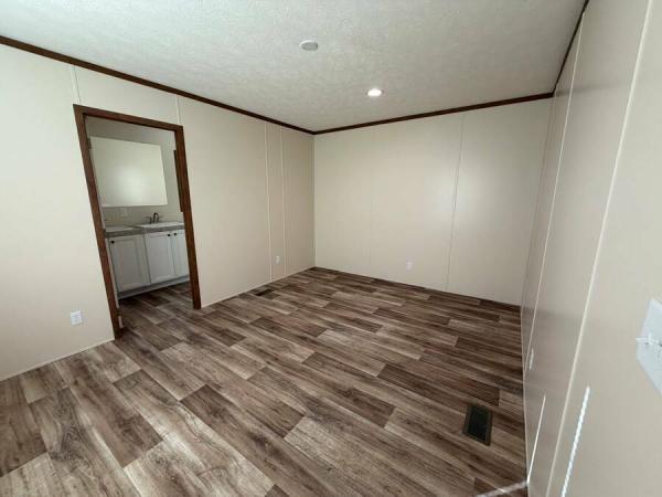 2023 35MYO16562AH23  Home