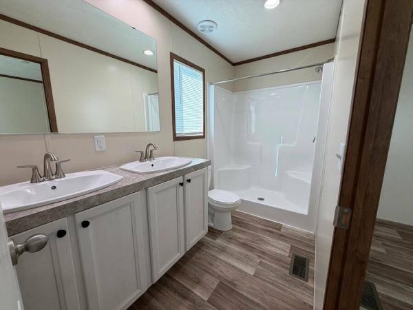 2023 35MYO16562AH23  Home