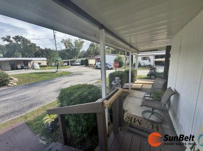 Photo 4 of 24 of home located at 197 S Sycamore Drive Tavares, FL 32778
