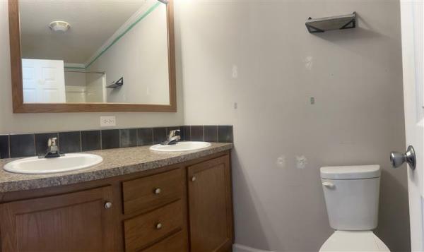 2016 Champion Dutch Diamond II Manufactured Home