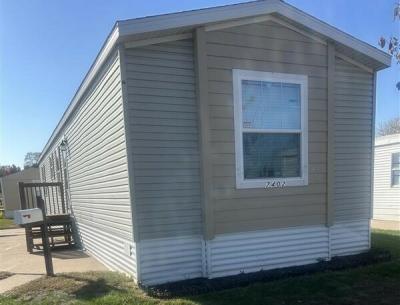 Mobile Home at 7402 West Circle Fridley, MN 55432