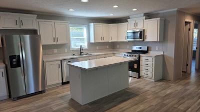 Photo 5 of 18 of home located at 264 Lesperance Rochester Hills, MI 48307