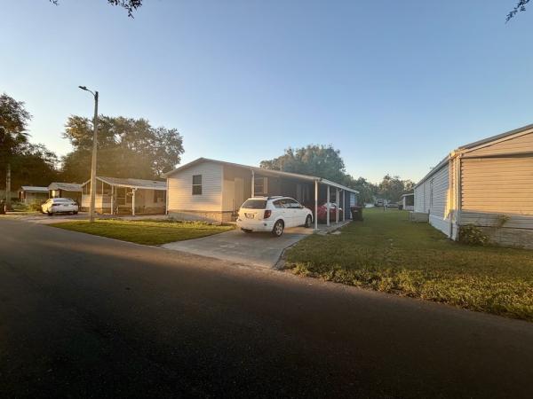 Photo 1 of 2 of home located at 168 Sabel Ln. Mulberry, FL 33860