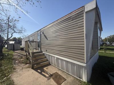 Photo 2 of 10 of home located at 1712 S. Dixie Hwy #47 Crete, IL 60417