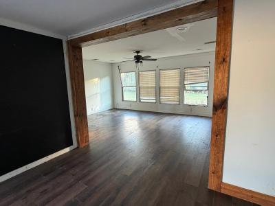 Photo 4 of 13 of home located at 4955 Ditcharo St Lafitte, LA 70067