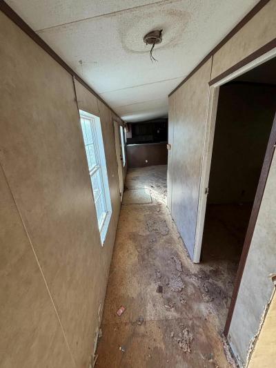 Photo 3 of 11 of home located at 11946 Kentucky 172 Flatgap, KY 41219