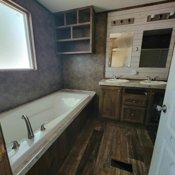 2019 THE ANNIVERSARY Manufactured Home