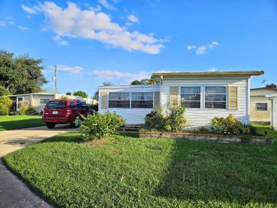 Mobile Home at 508 44th Ave E, Lot N5 Bradenton, FL 34203