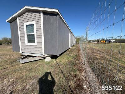 Mobile Home at Texas Bigfoot Homes, Llc 3455 Us Highway 90 W Castroville, TX 78009