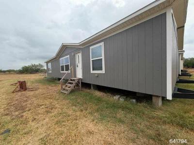 Mobile Home at Oak Creek Home Center 20305 Interstate 35 S Lytle, TX 78052