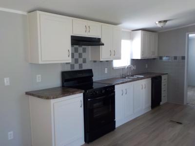 Photo 3 of 15 of home located at 11555 Culebra Road Site #17A San Antonio, TX 78253