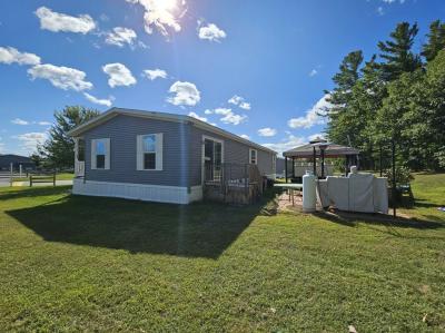 Photo 4 of 15 of home located at 2279 Treelane Dr Traverse City, MI 49686