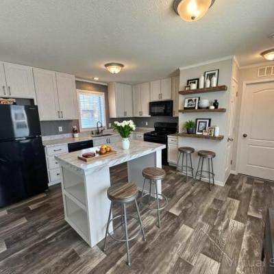 Photo 3 of 34 of home located at 9901 State Road 3 #0013 Muncie, IN 47303