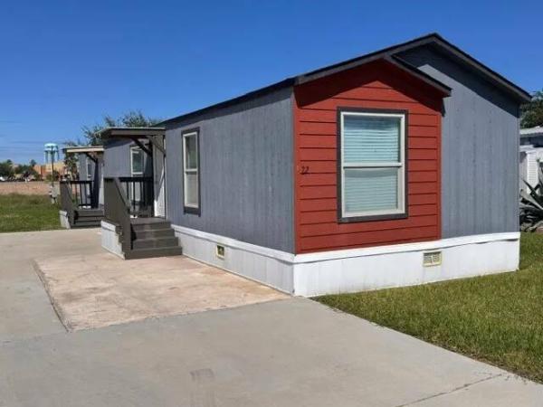 2020  Mobile Home For Sale