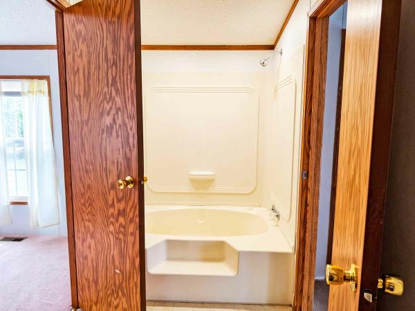 1999 Fairmont BH Manufactured Home