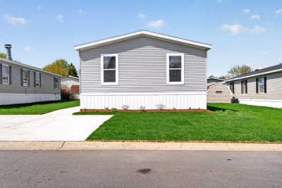 Photo 2 of 11 of home located at 27617 Moulon Rouge #585 Romulus, MI 48174