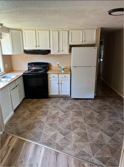 Mobile Home at 6016 Glade Rd SB-46 Anniston, AL 36206