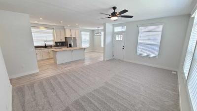 Photo 4 of 32 of home located at 200 W San Bernardino Ave #71 Rialto, CA 92376