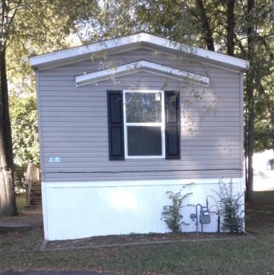 Photo 2 of 13 of home located at 165 Oxford Circle Hampton, GA 30228