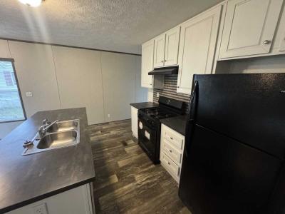Photo 3 of 13 of home located at 165 Oxford Circle Hampton, GA 30228
