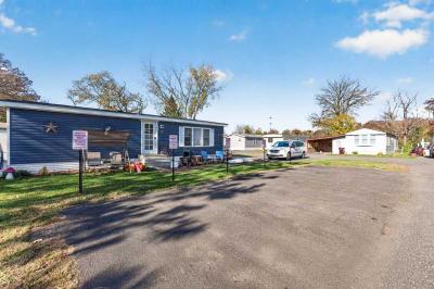 Mobile Home at 10610 Berglund Ave Lot 12 Chisago City, MN 55013