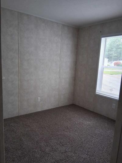Photo 4 of 6 of home located at 11067 E Mt Morris Rd Davison, MI 48423