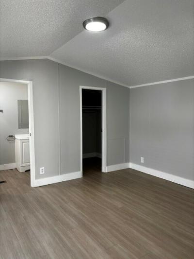 Photo 5 of 10 of home located at 43084 Frontenac Ave. #487 Sterling Heights, MI 48314