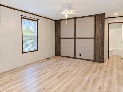 Photo 5 of 10 of home located at 3513 Aster St. #26 Midland, MI 48642