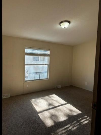 Photo 4 of 10 of home located at 43291 Normandy Ave. #620 Sterling Heights, MI 48314