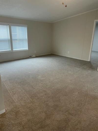 Photo 4 of 13 of home located at 22012 Dubois Lane #120 Romulus, MI 48174