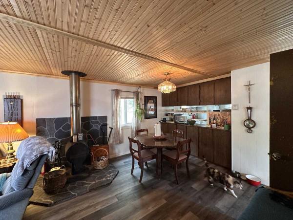 1974 COLUMBIA Manufactured Home
