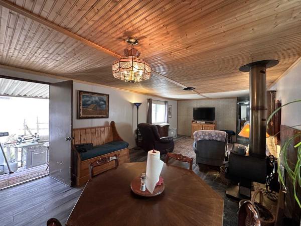 1974 COLUMBIA Manufactured Home