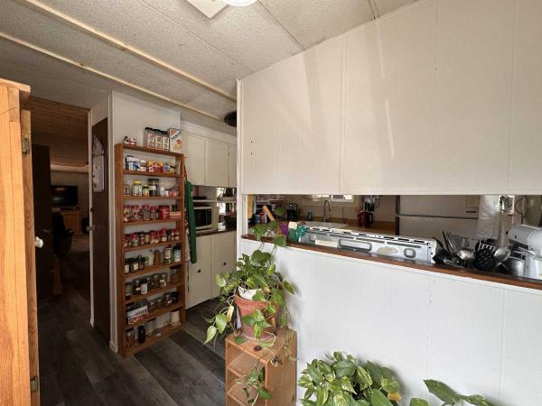 1974 COLUMBIA Manufactured Home