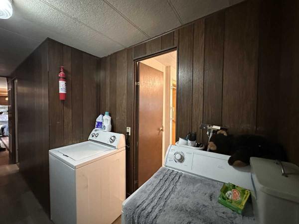 1974 COLUMBIA Manufactured Home