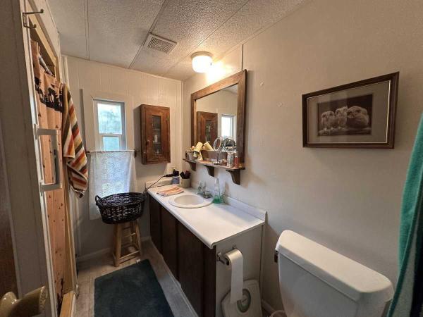 1974 COLUMBIA Manufactured Home