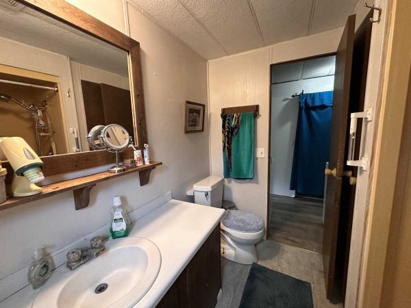 1974 COLUMBIA Manufactured Home