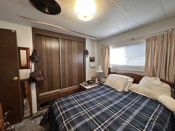 1974 COLUMBIA Manufactured Home