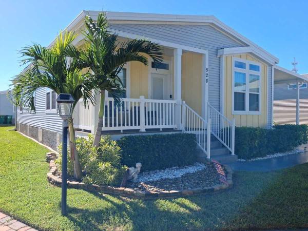 2016  Mobile Home For Sale