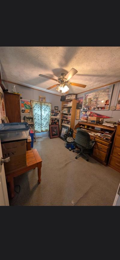 Photo 4 of 28 of home located at 131 Vine Circle Martinsburg, WV 25405