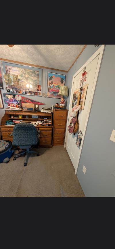 Photo 3 of 28 of home located at 131 Vine Circle Martinsburg, WV 25405