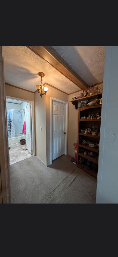 Photo 2 of 28 of home located at 131 Vine Circle Martinsburg, WV 25405