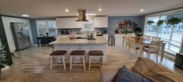  Mobile Home For Sale