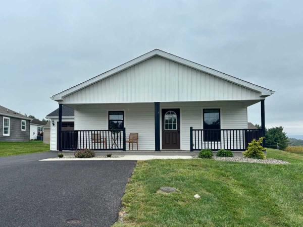 2025 Pine Grove Manufactured Home