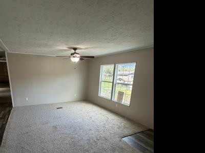 Photo 4 of 15 of home located at 1395 Broad Bottom Road Pikeville, KY 41501