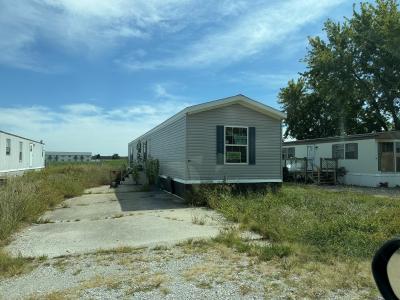 Mobile Home at 94 Easy Breeze Trailer Park Effingham, IL 62401