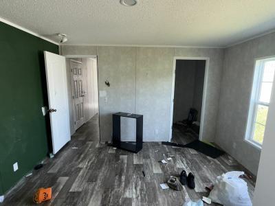 Photo 3 of 7 of home located at 94 Easy Breeze Trailer Park Effingham, IL 62401