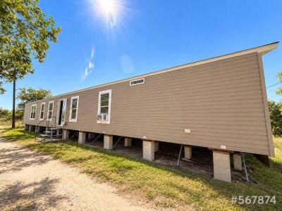 Mobile Home at 413 W Corpus Christi St Skidmore, TX 78389