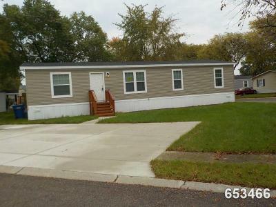 Mobile Home at Huron Estates 22025 Castelle St Romulus, MI 48174